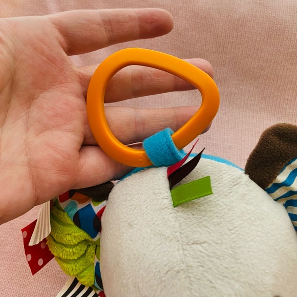 NWOT Skip Hop Elephant Bandana Buddies Stroller Toy - Picture 5 of 8